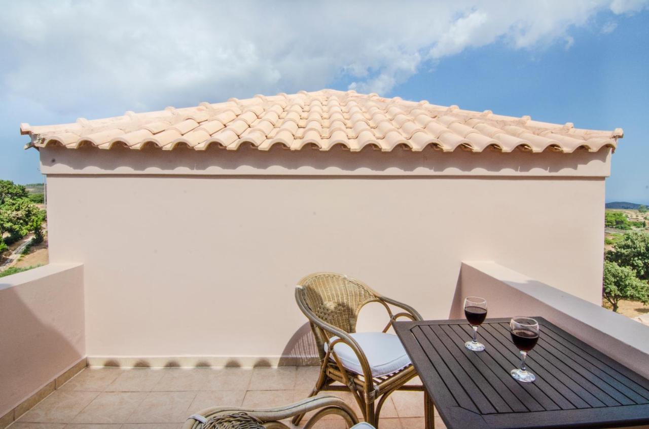 The Windmill Resort Mitata Ngoại thất bức ảnh